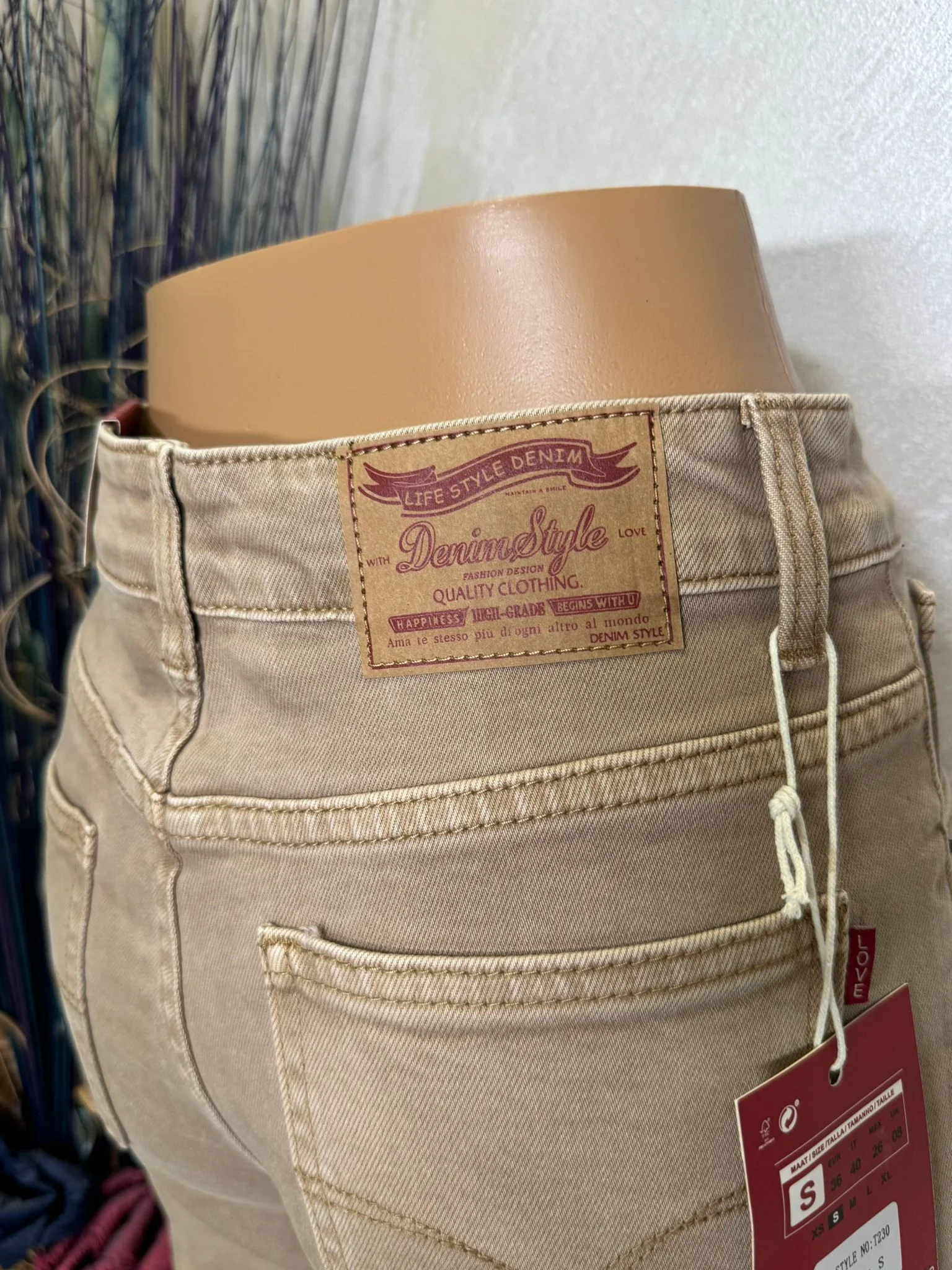 Pantaloni damă tip conic cu talie înaltă