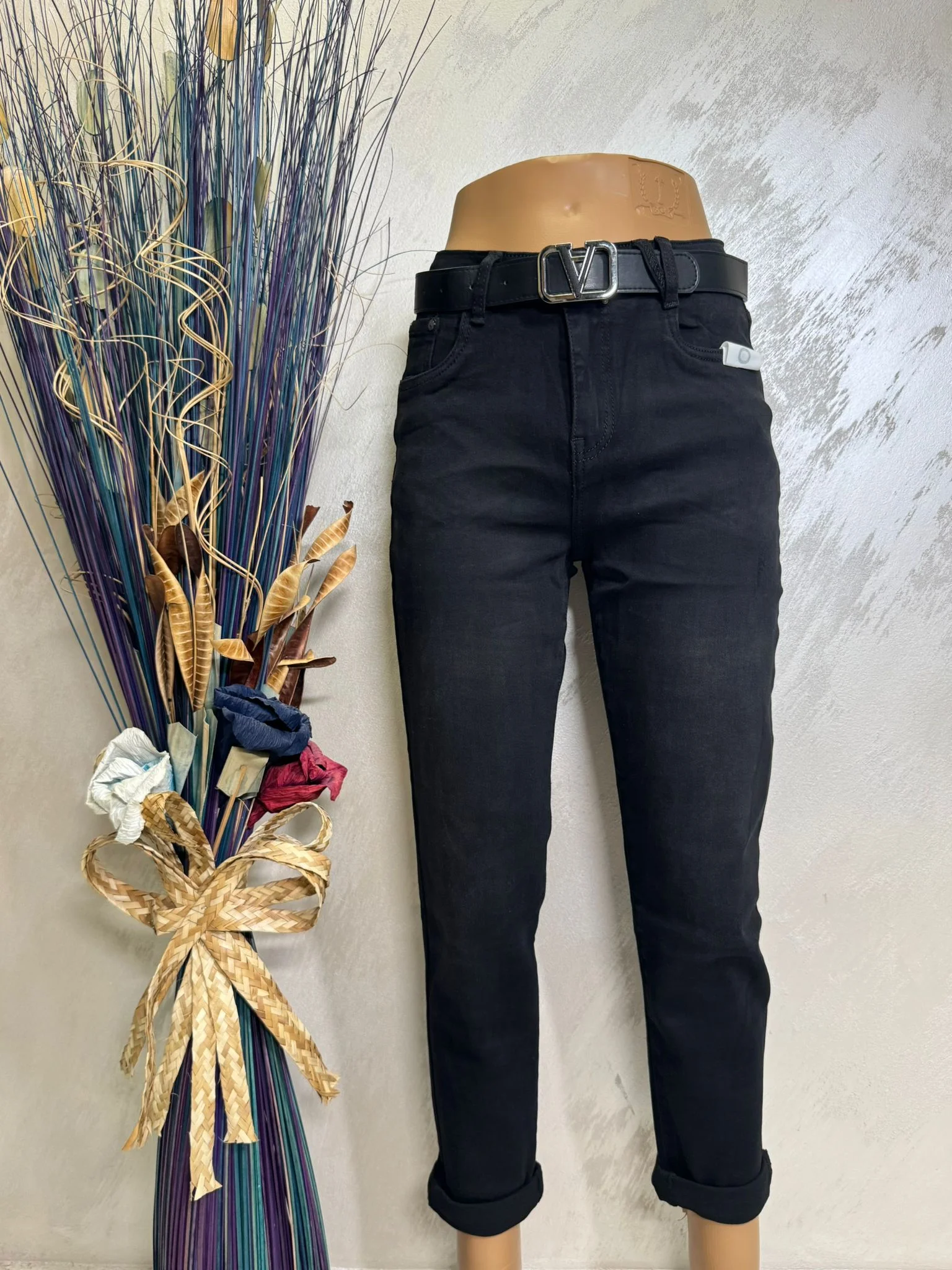 Blugi damă negri cu curea inclusă