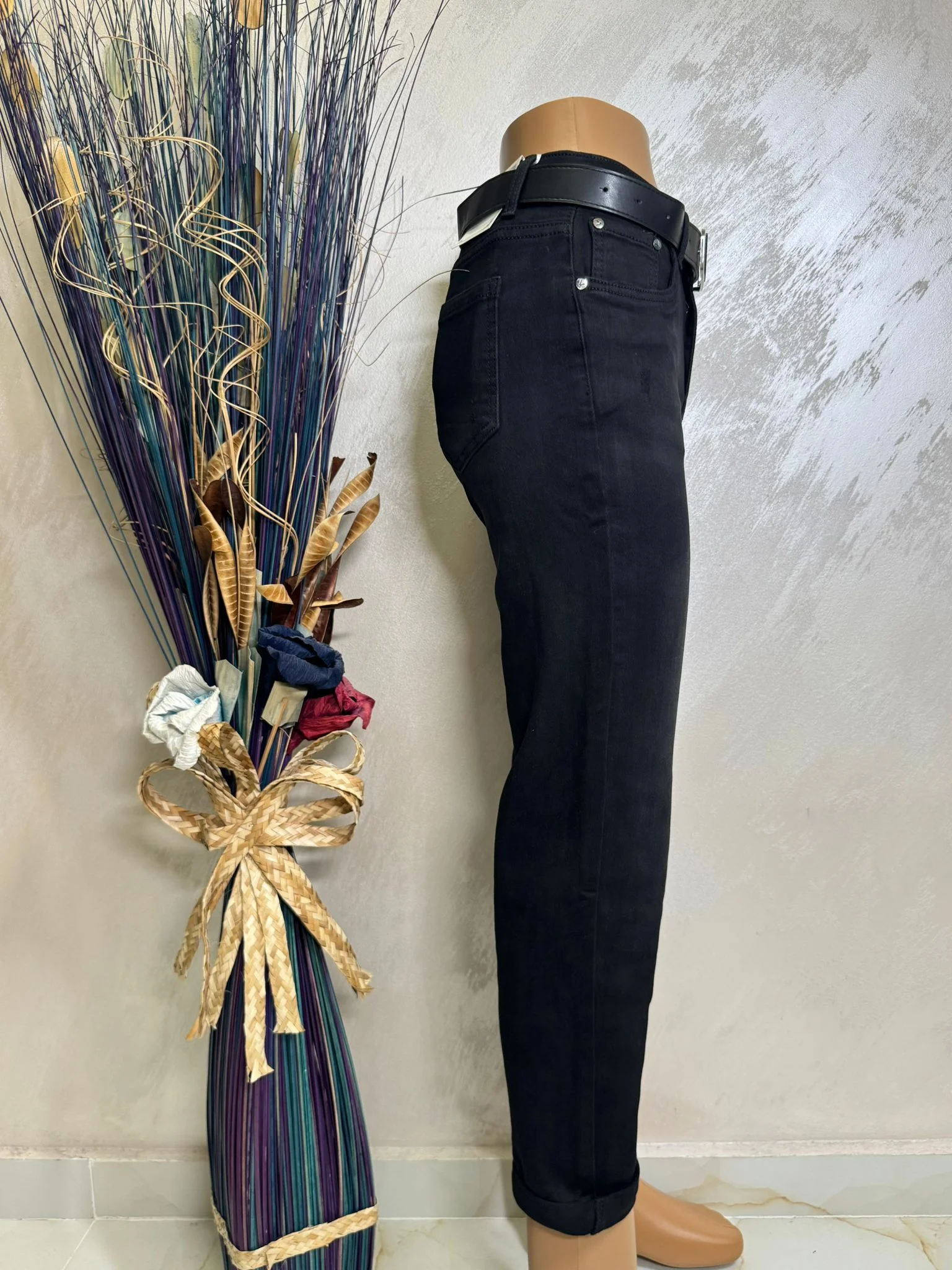 Blugi damă negri cu curea inclusă