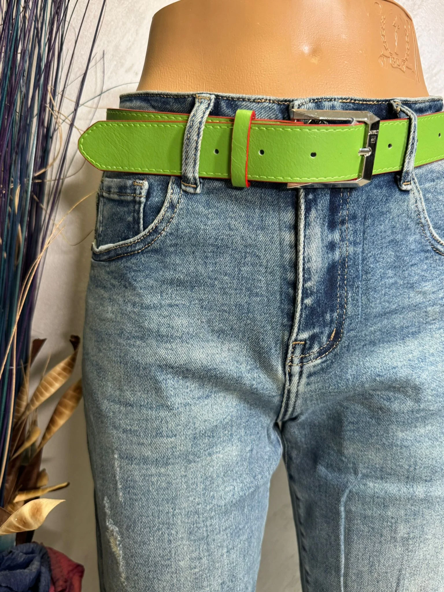 Blugi damă baggy fit cu curea color