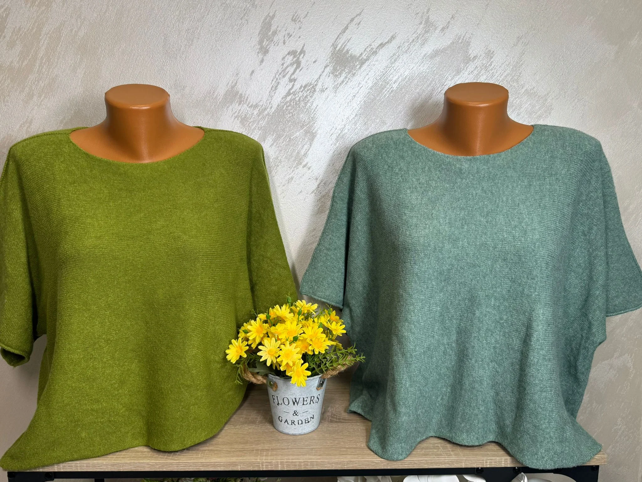 Pulover damă lejer tip poncho, soft touch