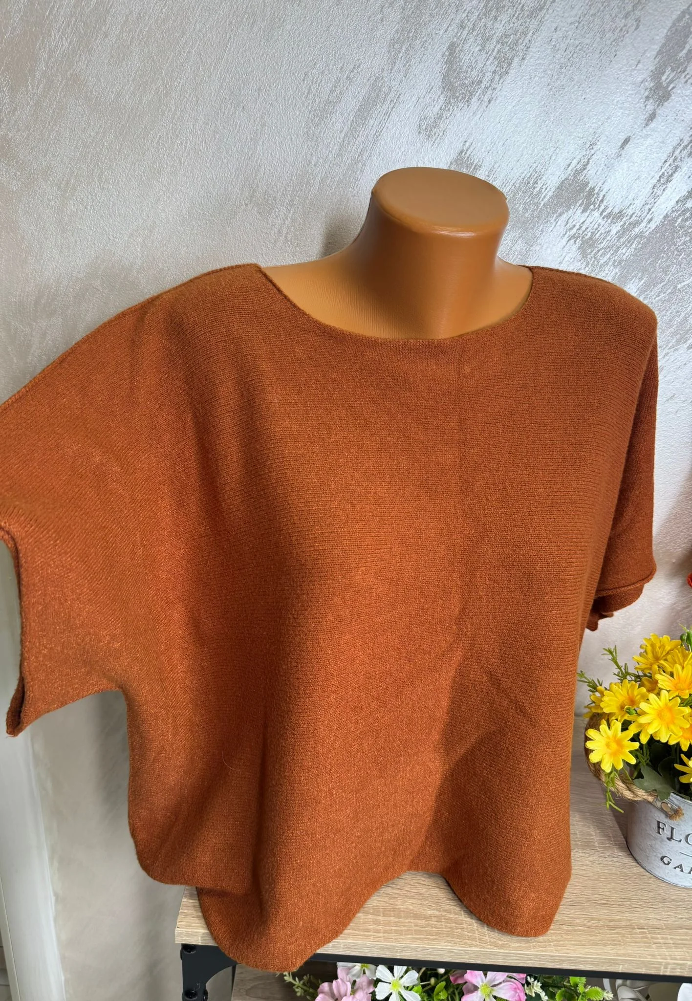 Pulover damă lejer tip poncho, soft touch