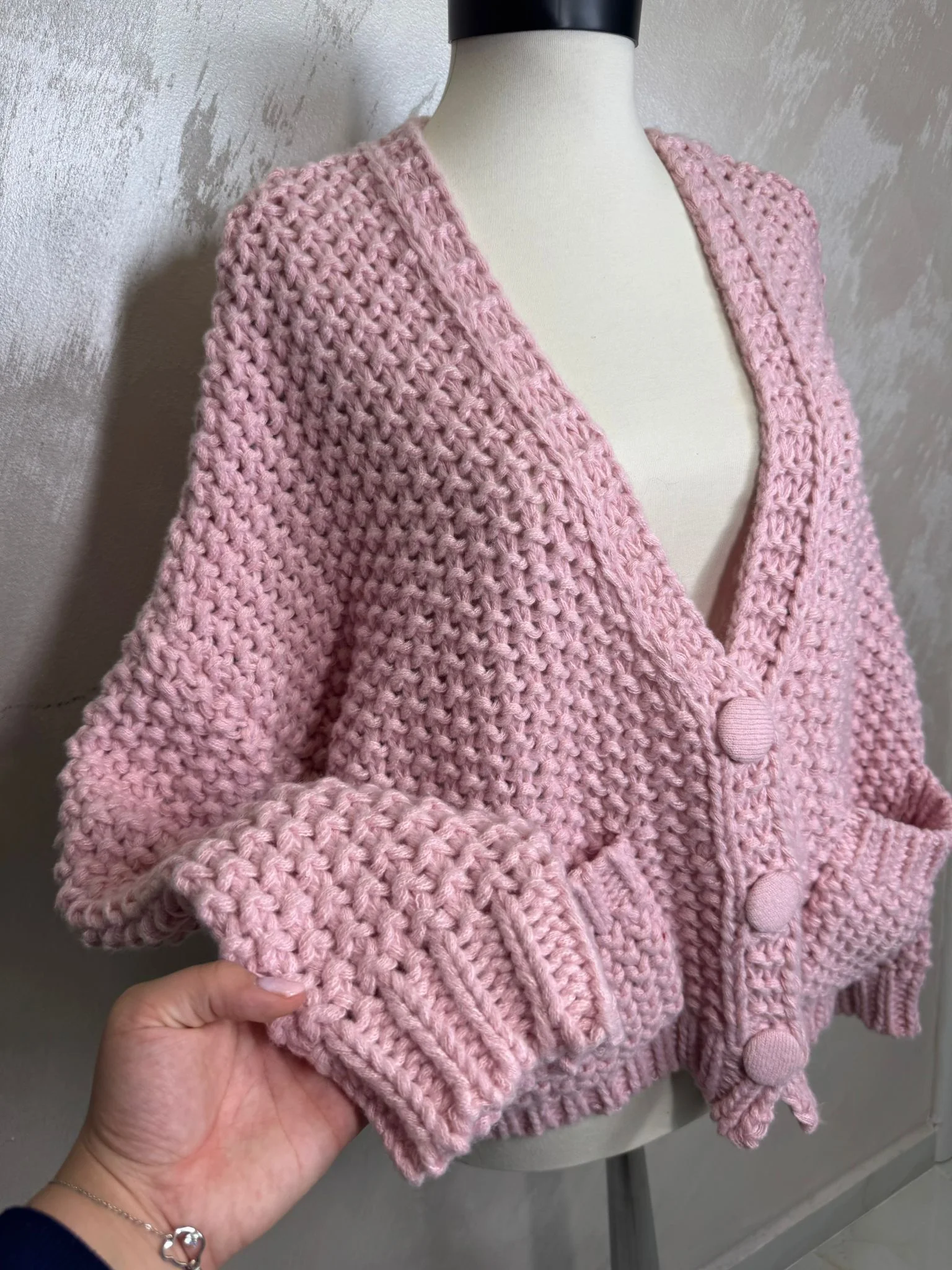 Cardigan damă croșetat manual, model premium