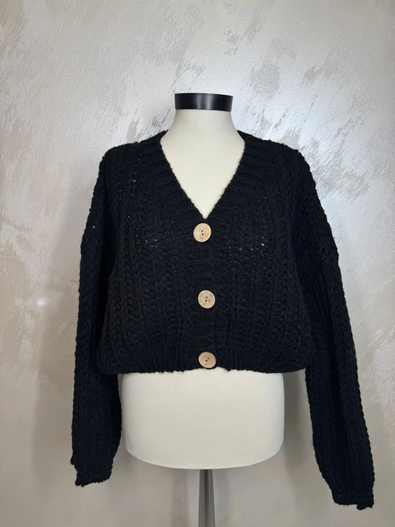 Cardigan damă croșetat manual în Italia, model premium