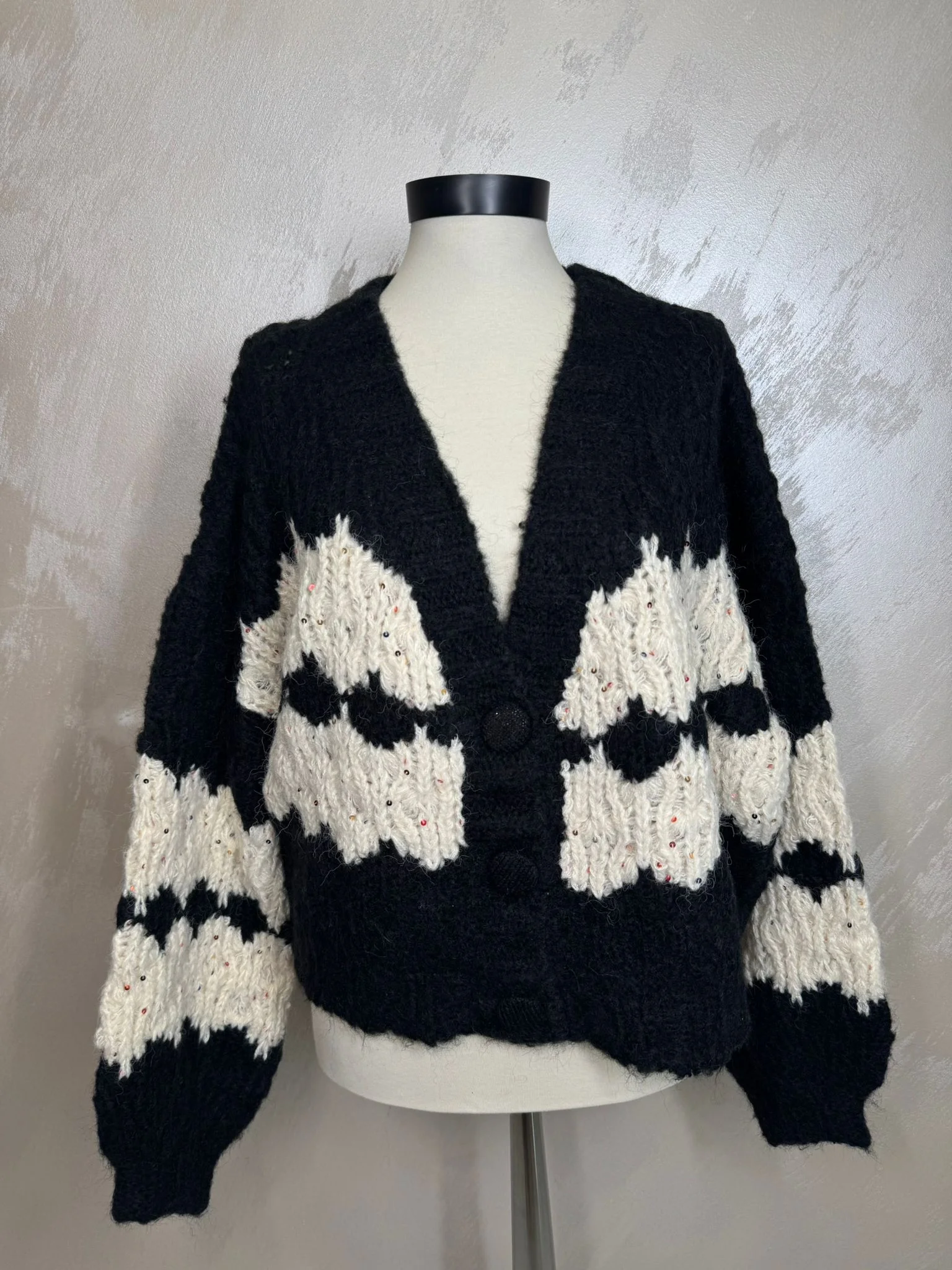 Cardigan damă croșetat manual în Italia, model premium