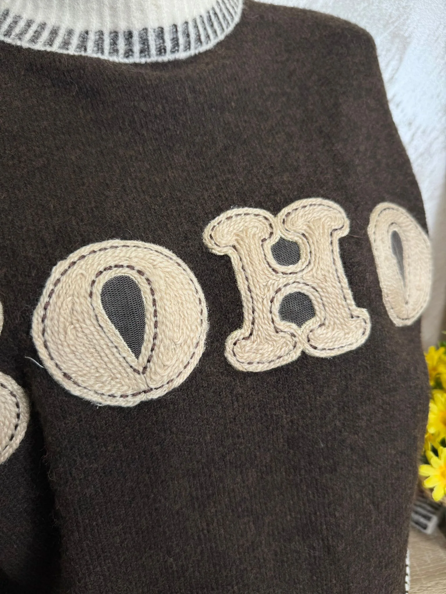 Pulover damă casual cu imprimeu text „SOHO” și guler înalt