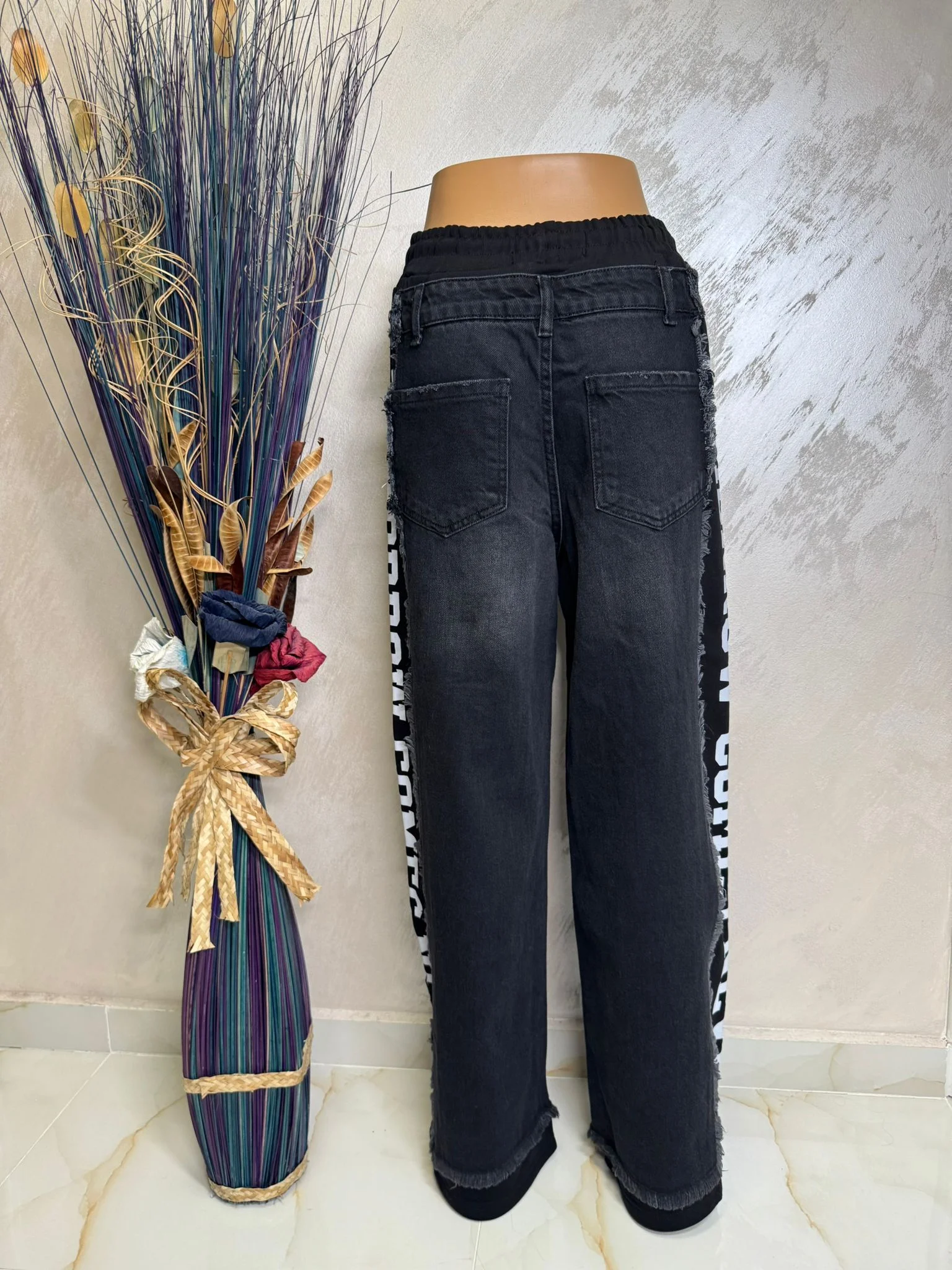 Pantaloni damă casual tip jeans cu talie elastică și imprimeu lateral