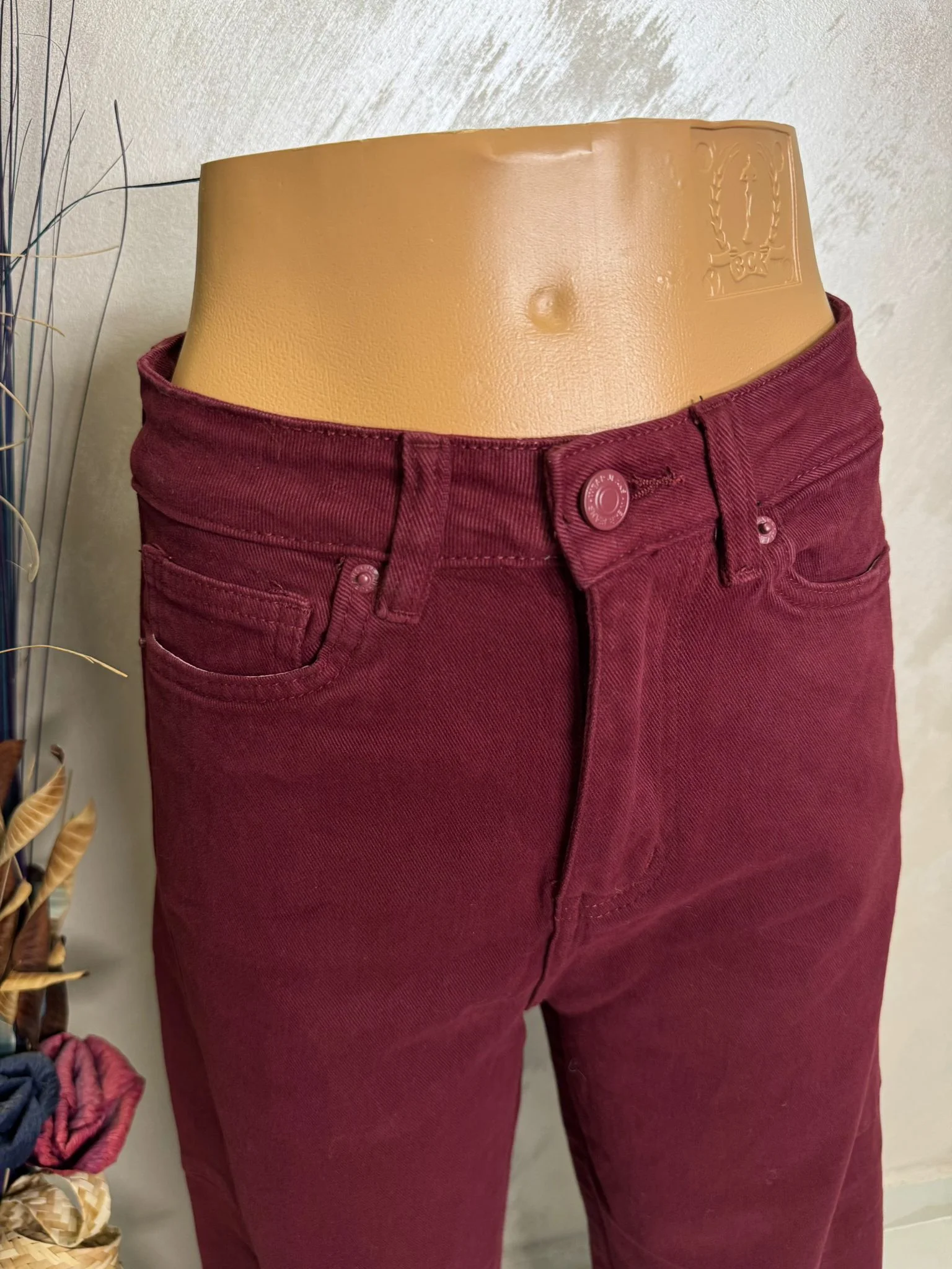 Pantaloni damă stil balon cu talie înaltă