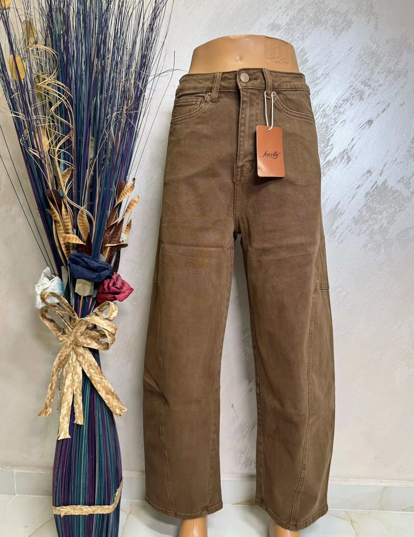 Pantaloni damă stil balon cu talie înaltă